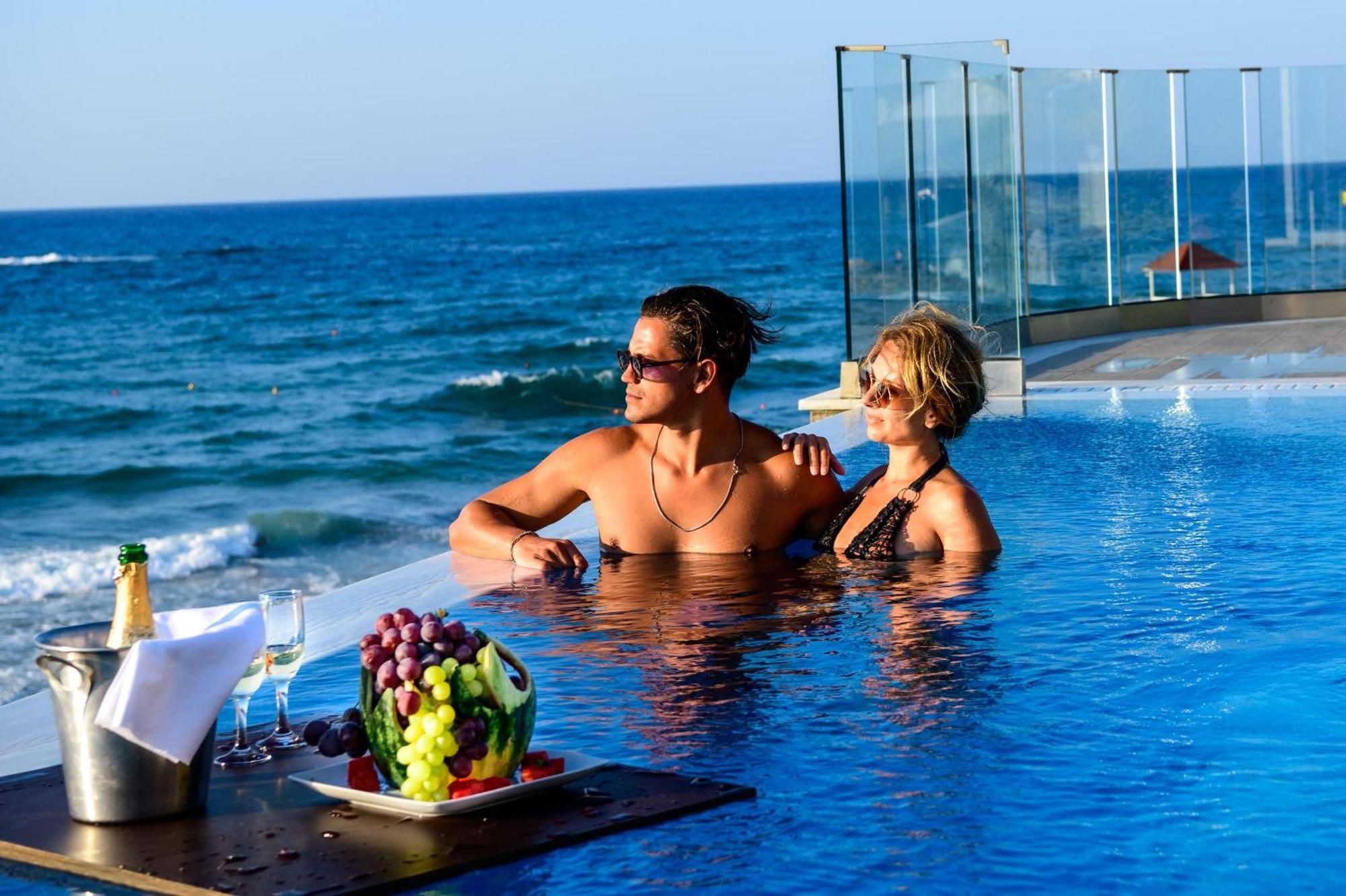 Alexander Beach Hotel & Village Resort Malia  Ngoại thất bức ảnh